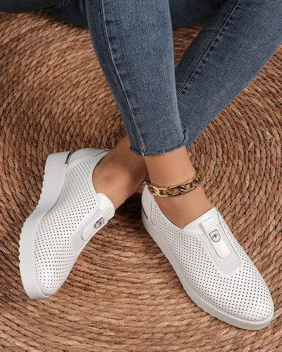 Royalfashion обувки за жени с перфорация тип slip-on Goffies