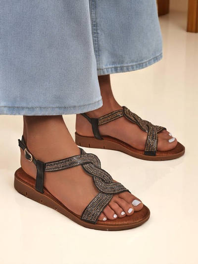 Royalfashion Дамски сандали с декоративни каишки Aria Shine