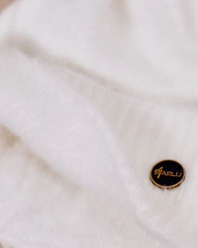 Дамска шапка на Royalfashion с пискюл