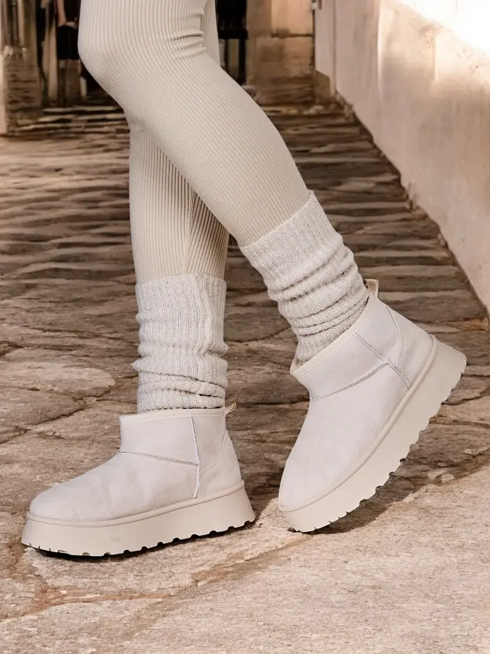 Къси обувки a'la зимни обувки за жени Hezio