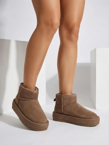 светлокафяв