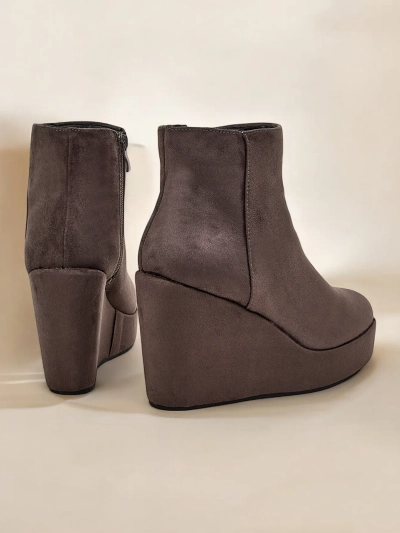 Дамски боти с ток от Royalfashion Sieffa