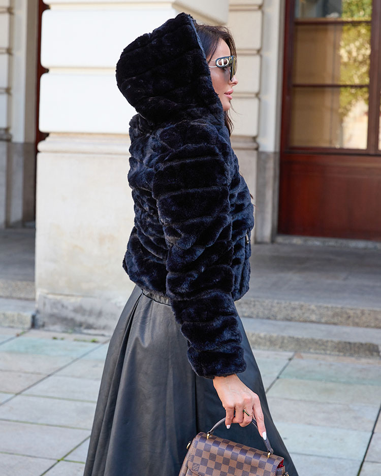 Royalfashion Двустранно дамско яке с косъм в черно