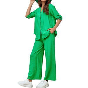 тъмнозелено