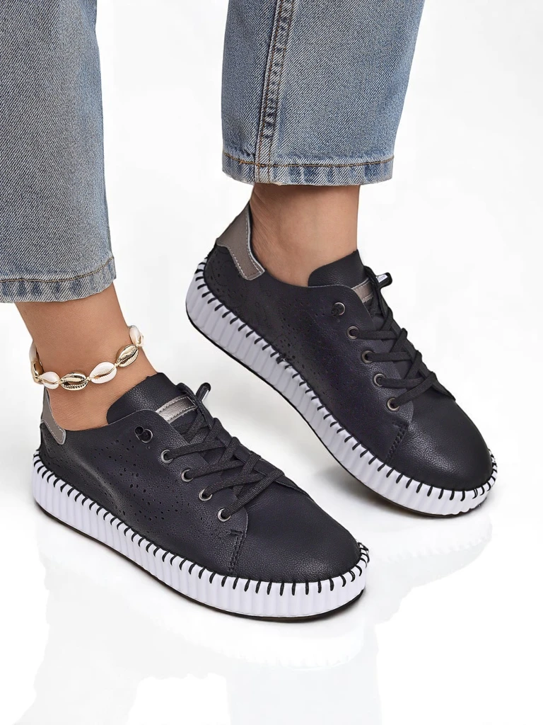 Royalfashion Дамски ажурни сникърси Luna Lace