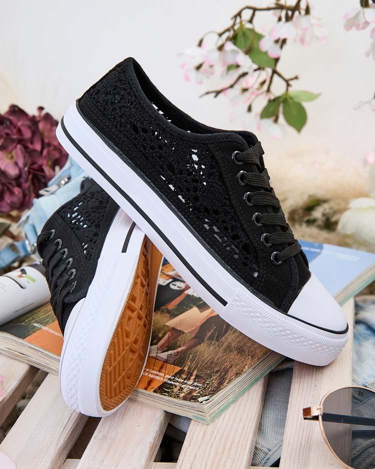 Дамски кецове Calista Nero с дантела, дишащи – колекция Лято/Пролет