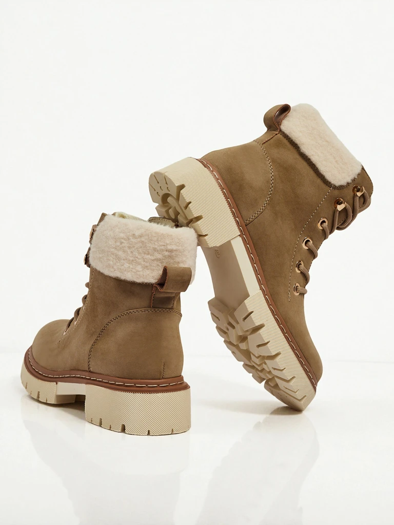 Дамски боти с кожух Tessara