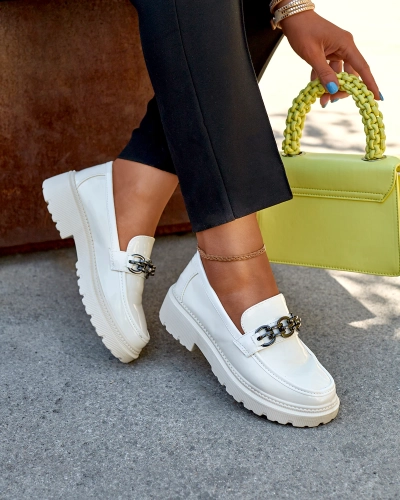 Дамски лакирани мокасини в кремав цвят Adolos- Footwear