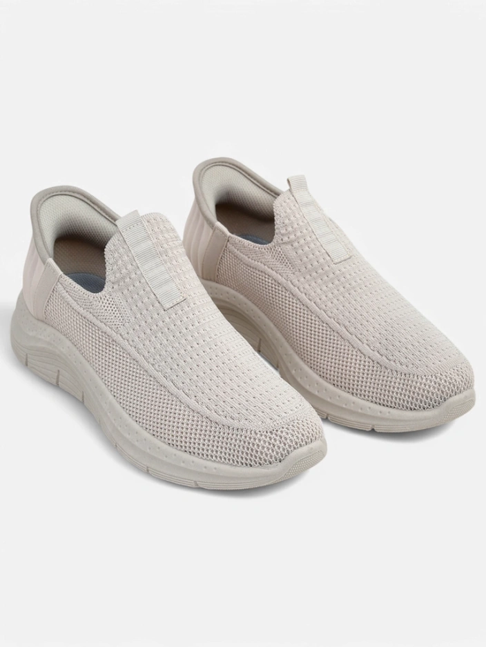 Aurelia Comfort Бежови Дамски Обувки Slip On от Плат с Плосък Ток