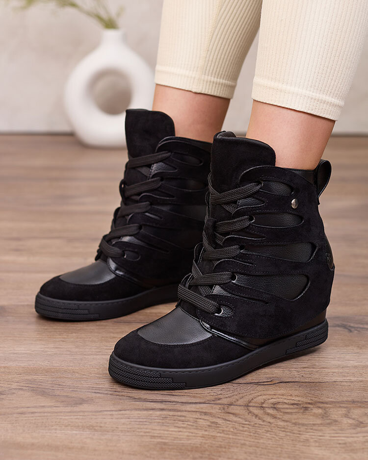 Royalfashion Черни дамски спортни ботуши на ток Pamstinsa