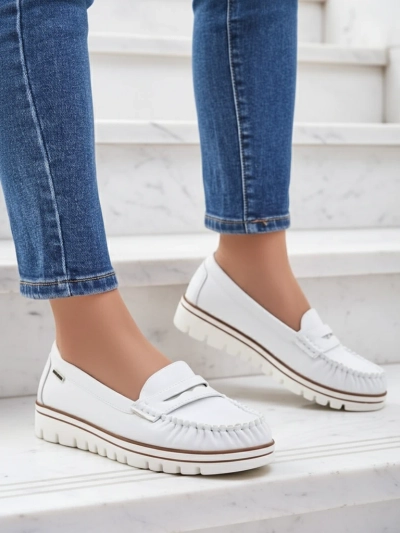 Бели Мокасини Eleganza от Пролетната Колекция