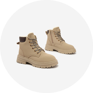 кафяв || гълъбово сиво