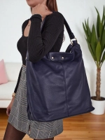 Тъмносиньо