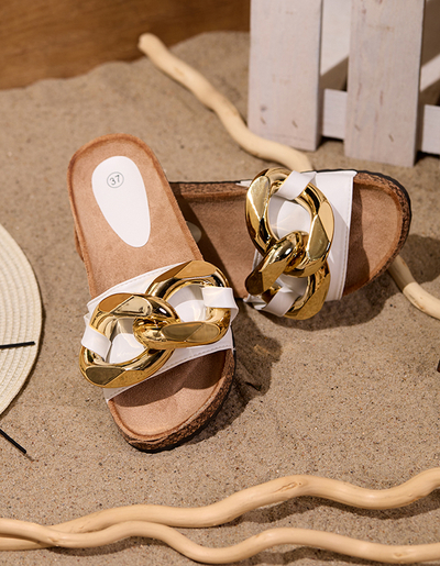 Białe klapki damskie z ozdobą Sofig- Obuwie