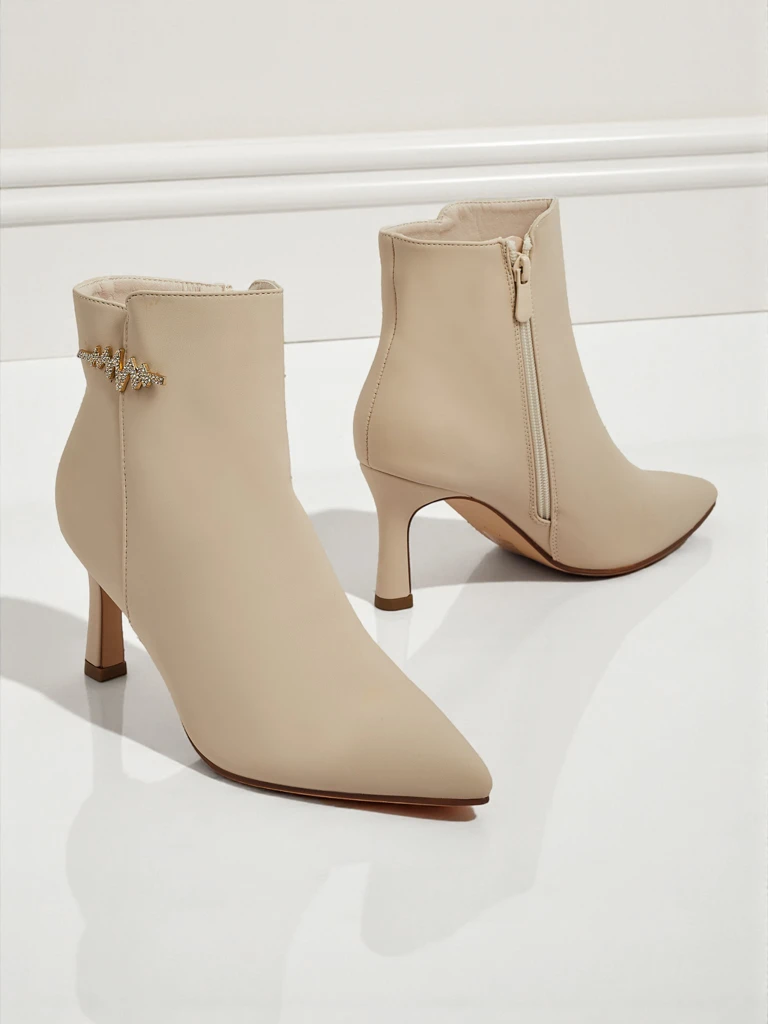 Дамски боти на ток Meloria