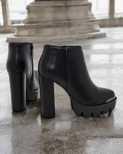 Royalfashion Дамски ботуши на ток Oveneb