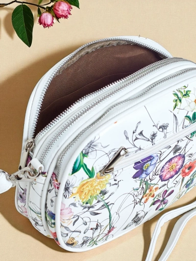 Royalfashion Малка дамска чанта от еко кожа Floriana