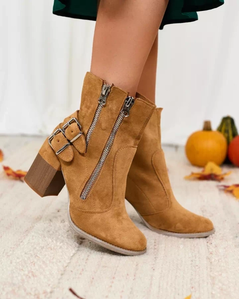 Royalfashion Дамски ботуши в цвят камила с декорация Feirrgo