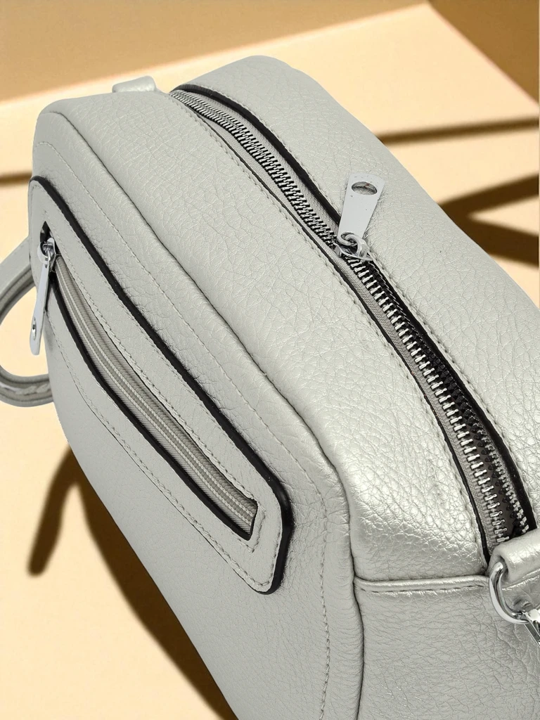 Royalfashion Дамска малка чанта от еко кожа Hera Vitale