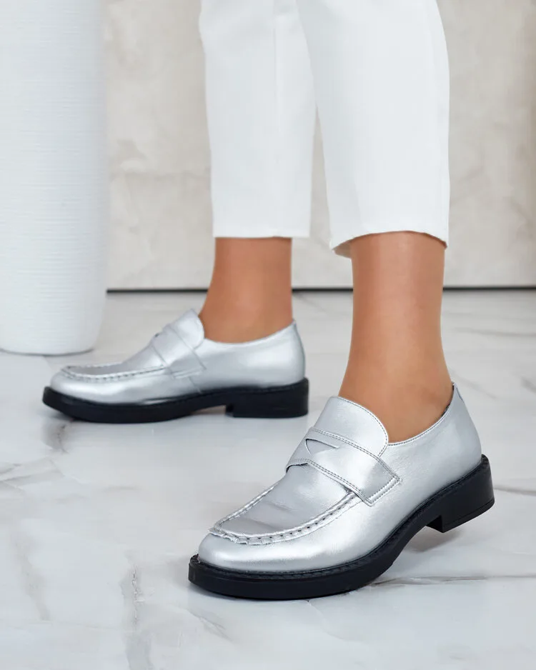 Royalfashion Елегантни дамски мокасини Xoroz