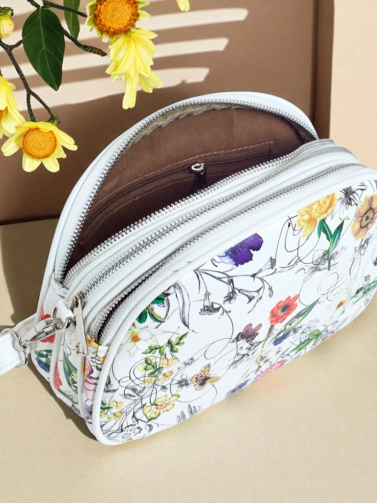 Royalfashion Малка дамска чанта от еко кожа Floriana