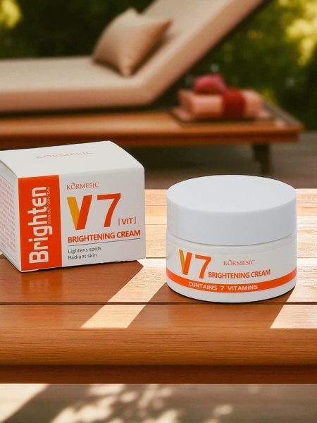 Озаряващ крем за лице с комплекс от 7 витамина