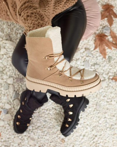 Royalfashion Бежови дамски изолирани ловджийски ботуши с овча кожа Lery Walk