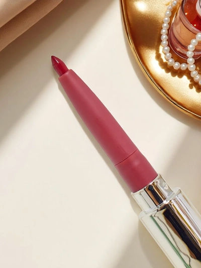 Течно червило и молив за устни 2-в-1 Russian Red