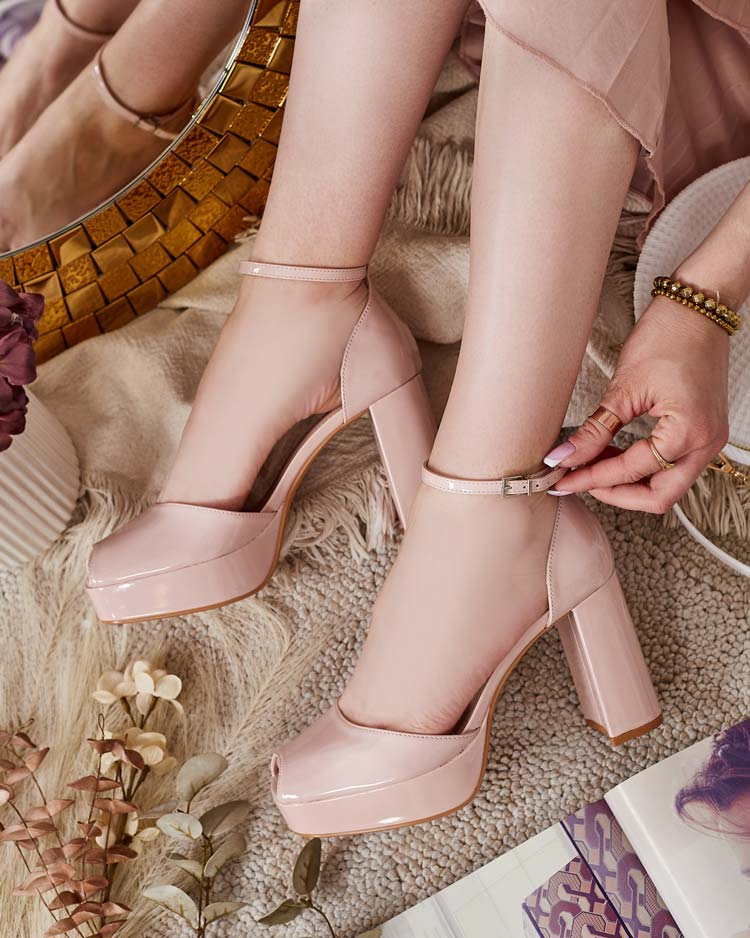 Royalfashion Дамски сандали Lefeyoa с лакиран ток