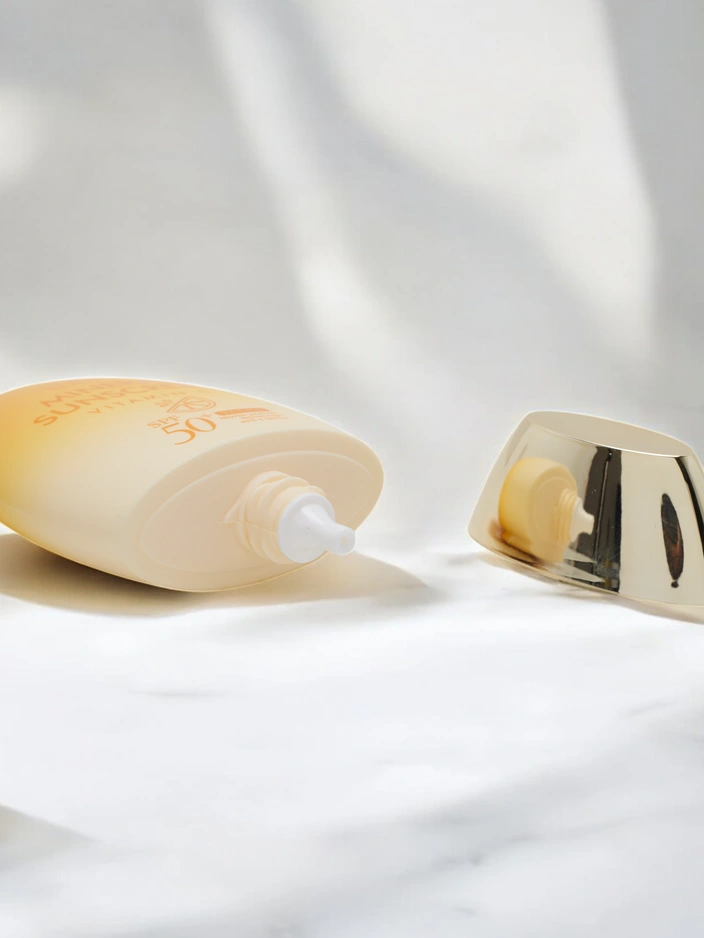 Ushah Слънцезащитен крем с Витамин C 50 SPF 60г