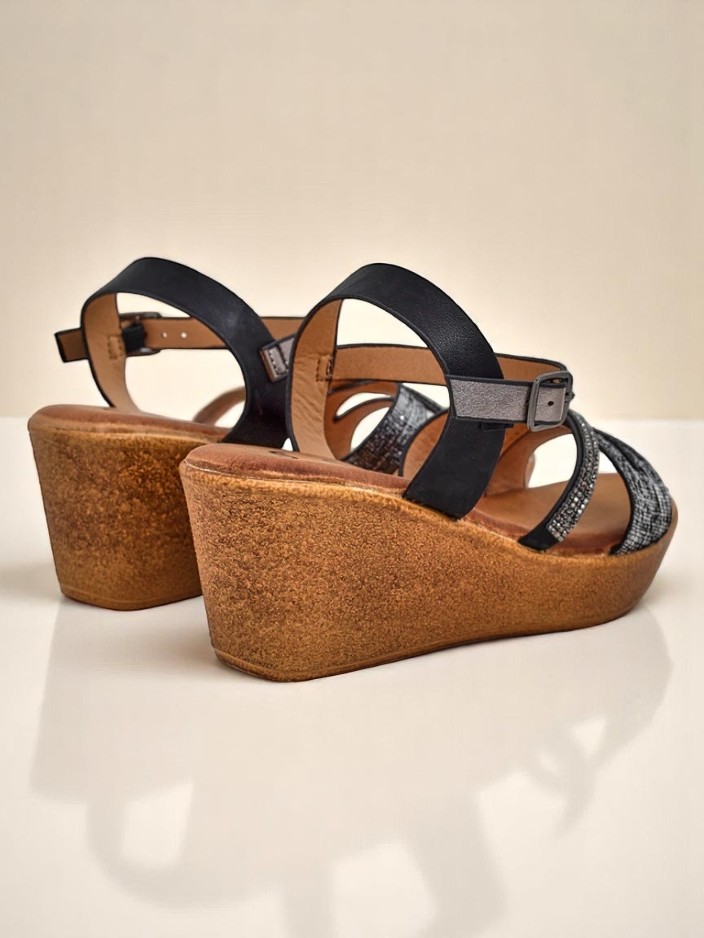 Жени сандали на платформа Royalfashion с кристали и блестящи детайли Eclat