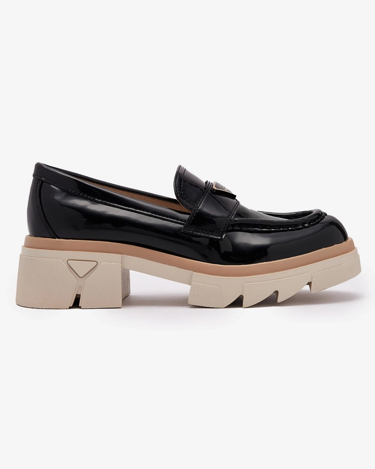 Лакирани черни дамски мокасини с декорация Sarix - Обувки