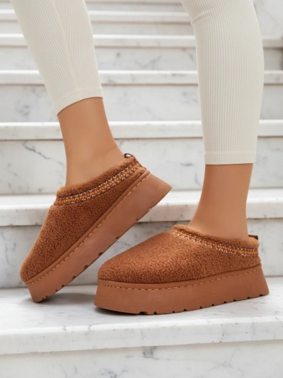 Ройалфешън Къси дамски снежни ботуши Esel