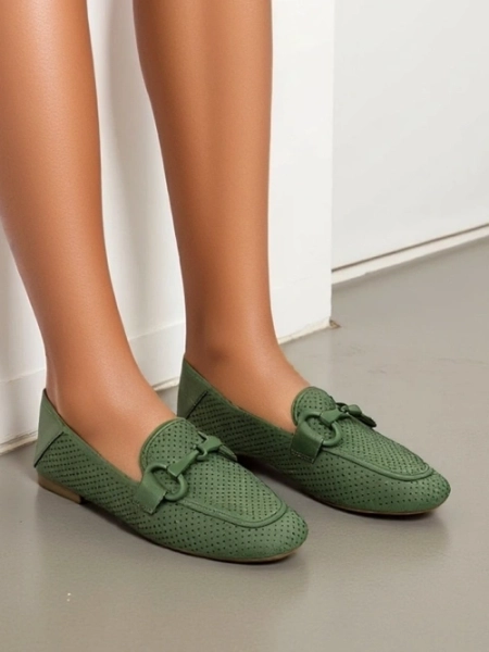 Royalfashion Дамски перфорирани лофери Laamba