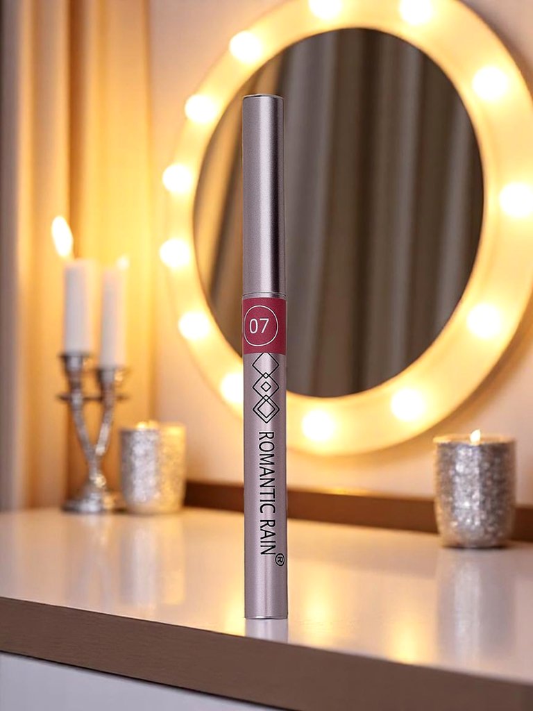 Молив за устни в цвят Beige Marshmallow