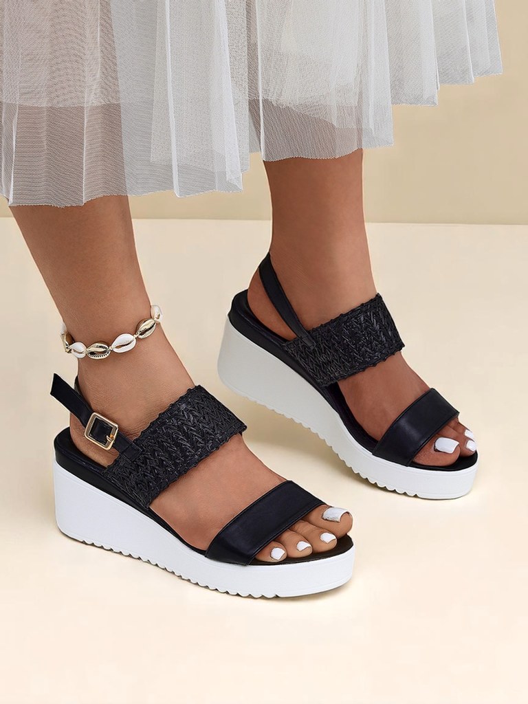 Сандали на платформа Royalfashion Cassia Nero – удобство и стил за лятото