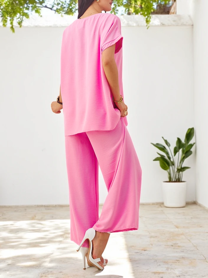 Royalfashion Женски комплект с къс ръкав и декоративно цвете и широки панталони