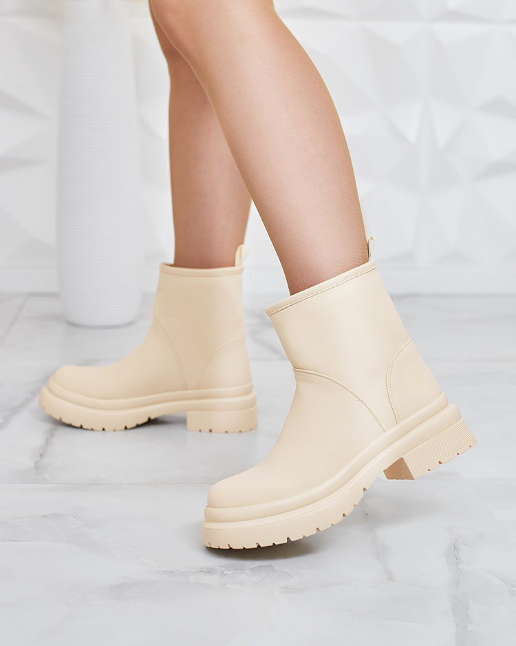 Royalfashion Бежови матови дамски ботуши с по-дебела подметка Holeopi