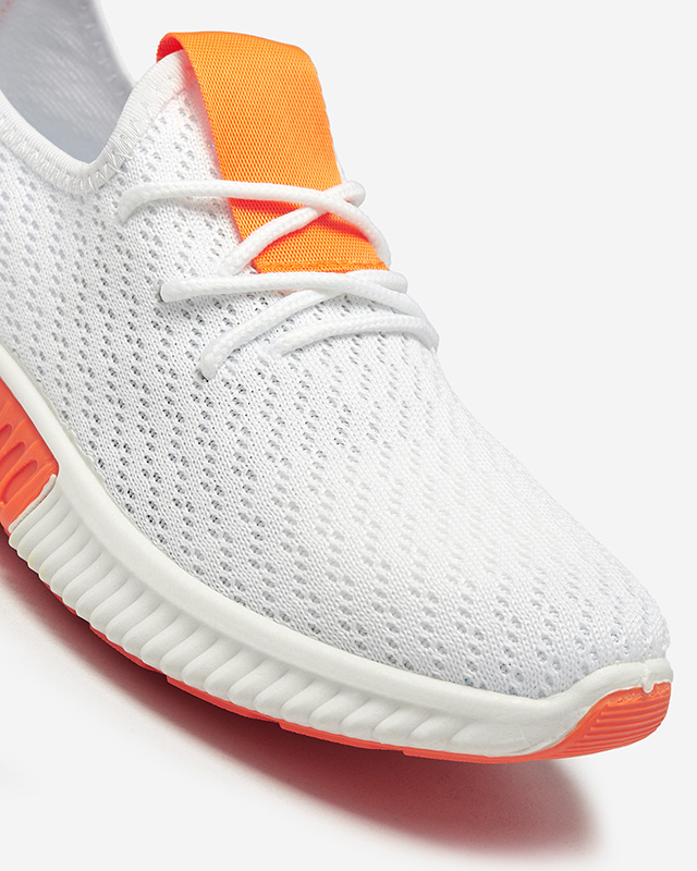 Бели дамски спортни обувки с оранжеви вложки Kedeti - Обувки