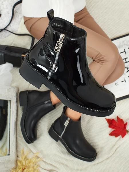 Дамски лакирани еко кожени боти Calvera