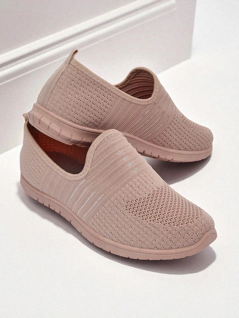 Дамски обувки Aelia розови от плат, удобни мокасини на равна подметка