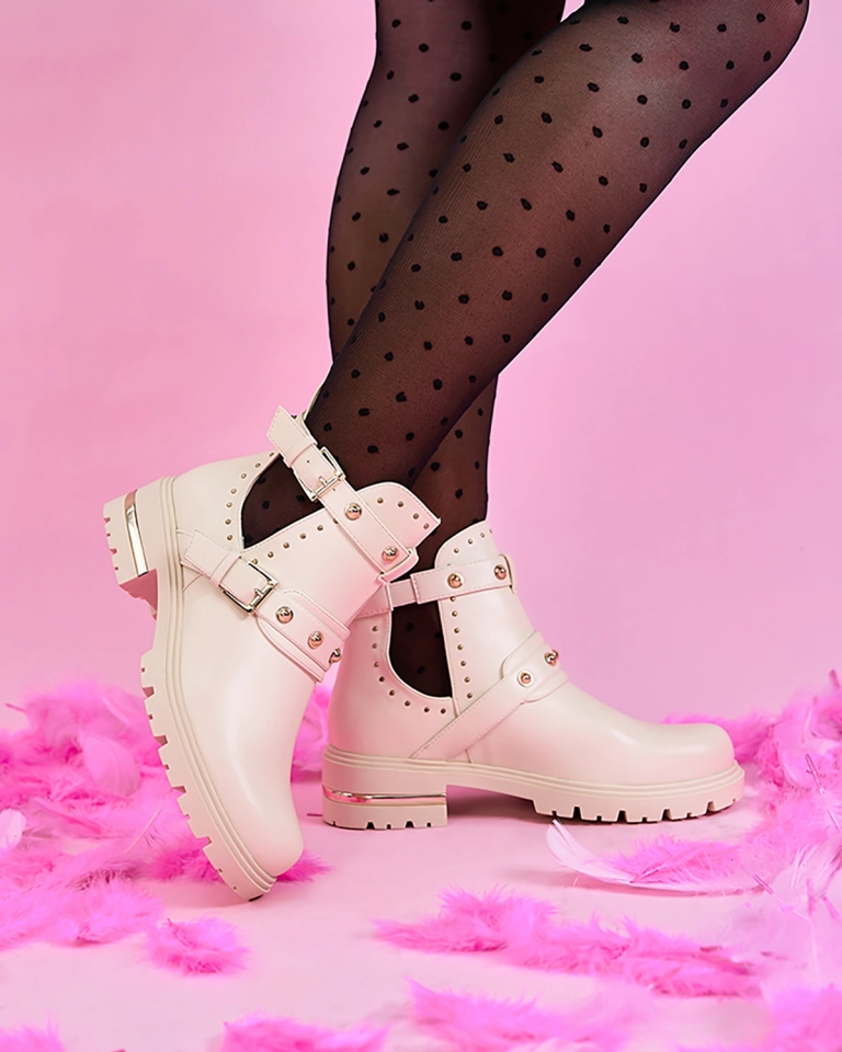 Royalfashion Кремави дамски ботуши с украса Jewel Walk на плосък ток