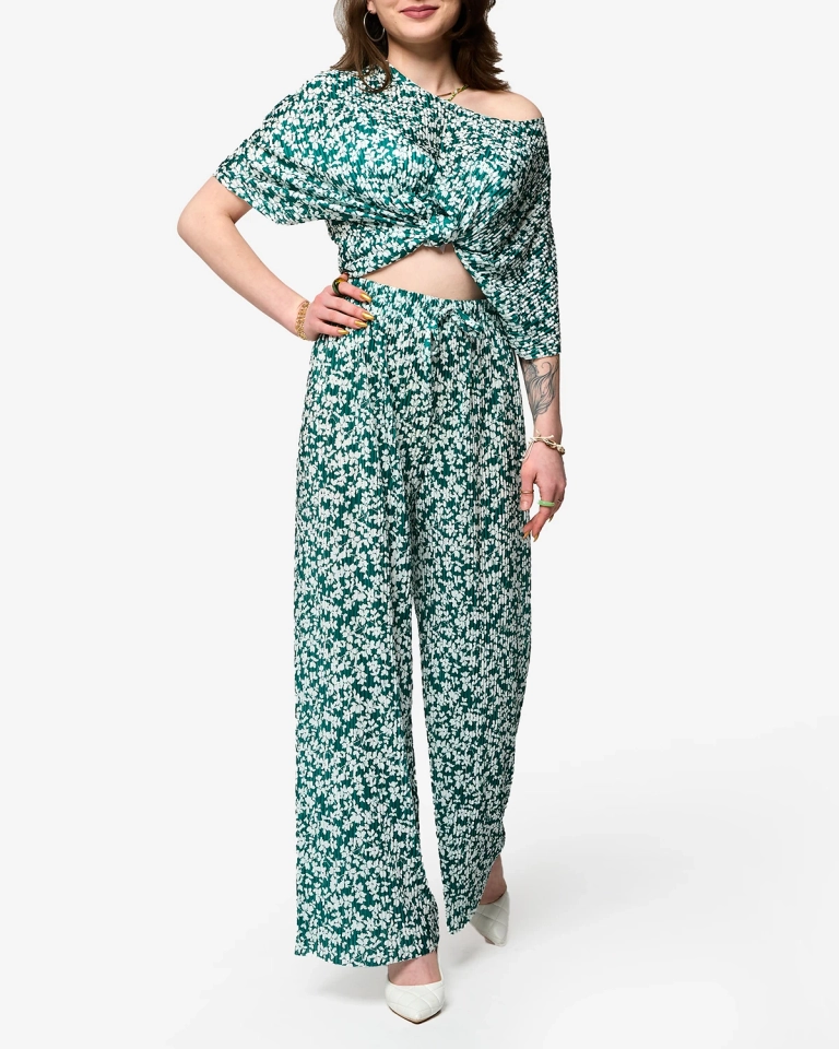 Дамски зелен плисиран комплект с черни цветя - Облекло