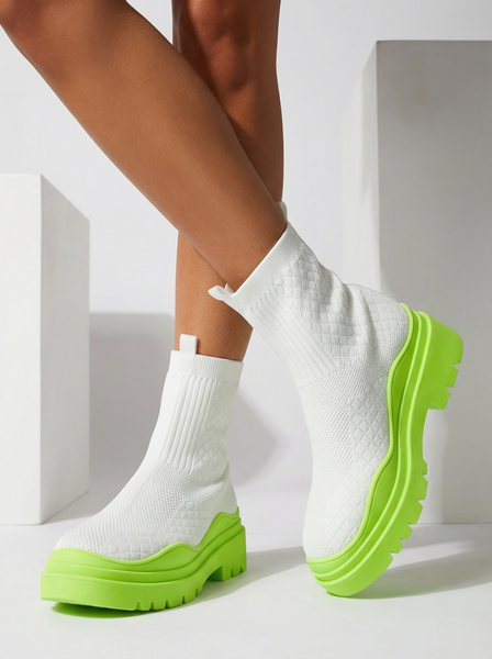Biało-zielone botki damskie na płaskim obcasie Seritis - Obuwie