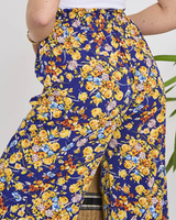 Тъмносиньо || жълт