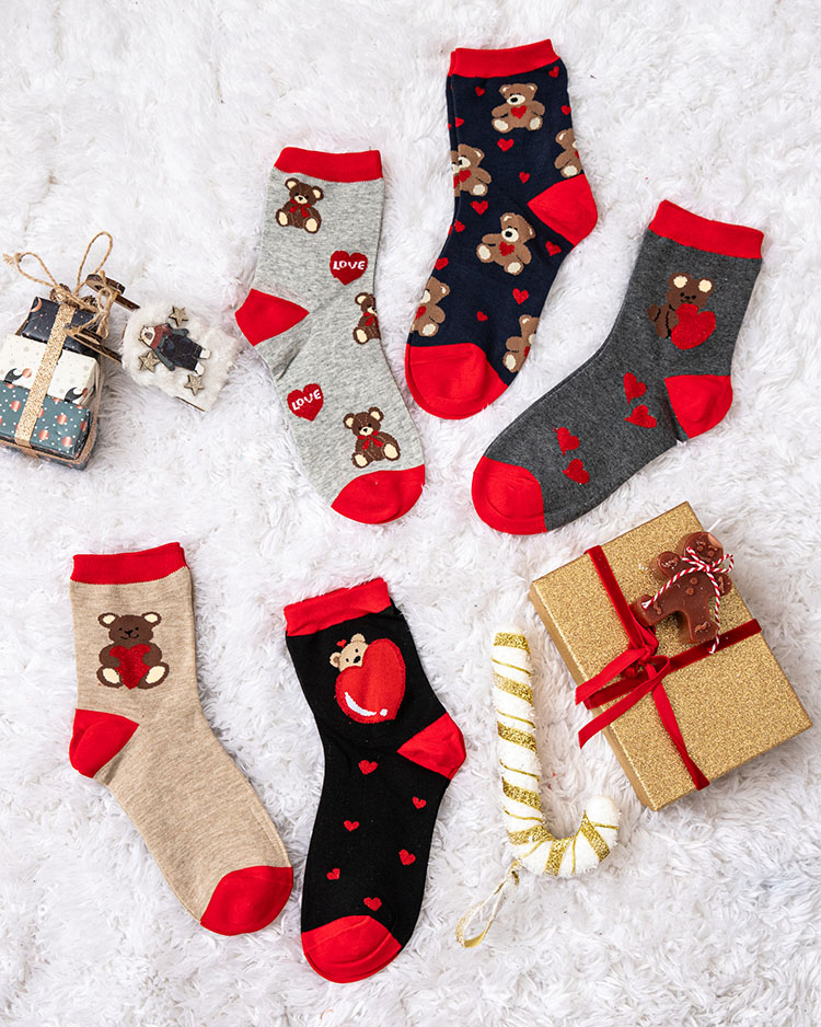 Royalfashion Комплект дамски дълги чорапи със сърца 5 броя