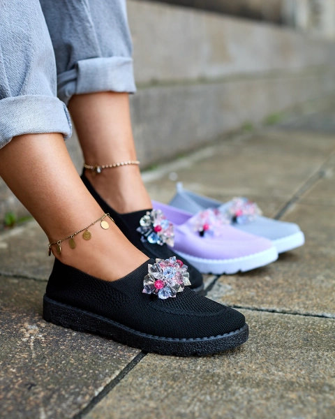 Royalfashion Черни дамски мокасини от плат с кристали Fezens