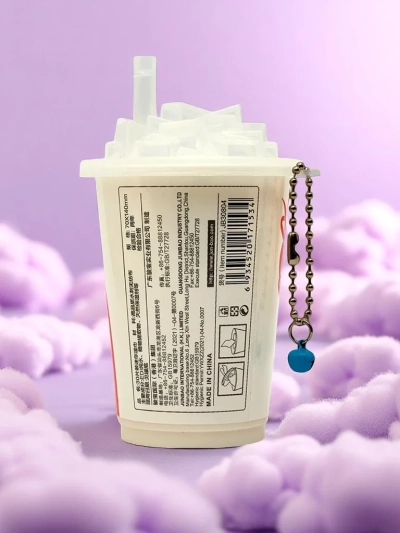 Овлажняващи кърпички в декоративна опаковка с форма на чаша с лед 30 броя