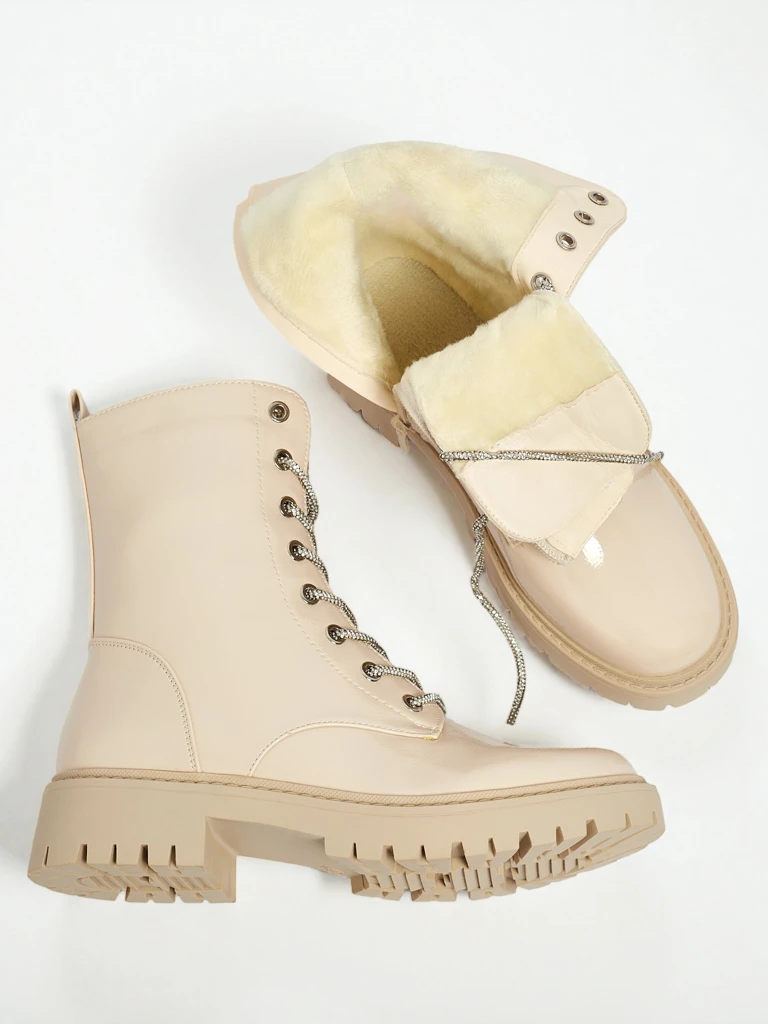 Лакирани дамски боти с връзки Fjorra