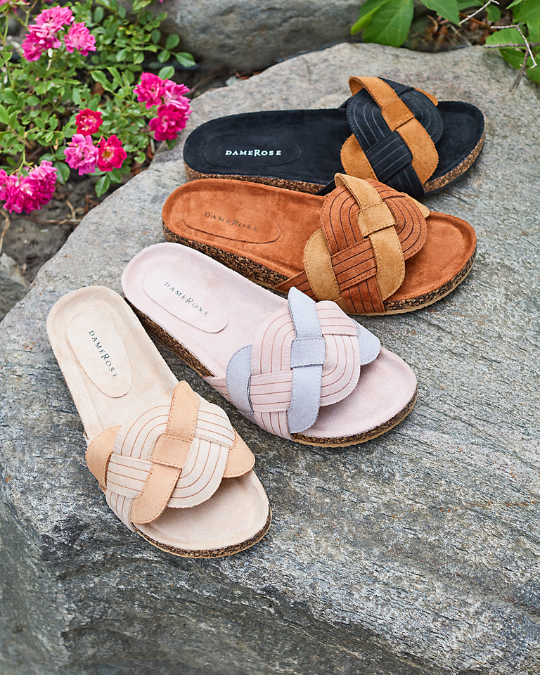 Damskie eko-zamszowe klapki w kolorze beżowym Zapri - Obuwie